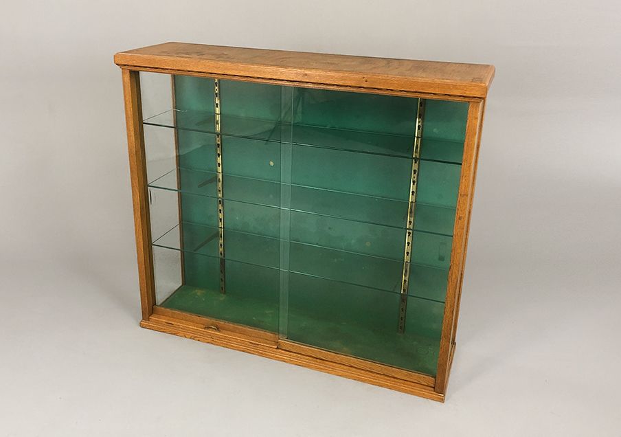 Foto German Showcase Display Bookshelf Antique Glass