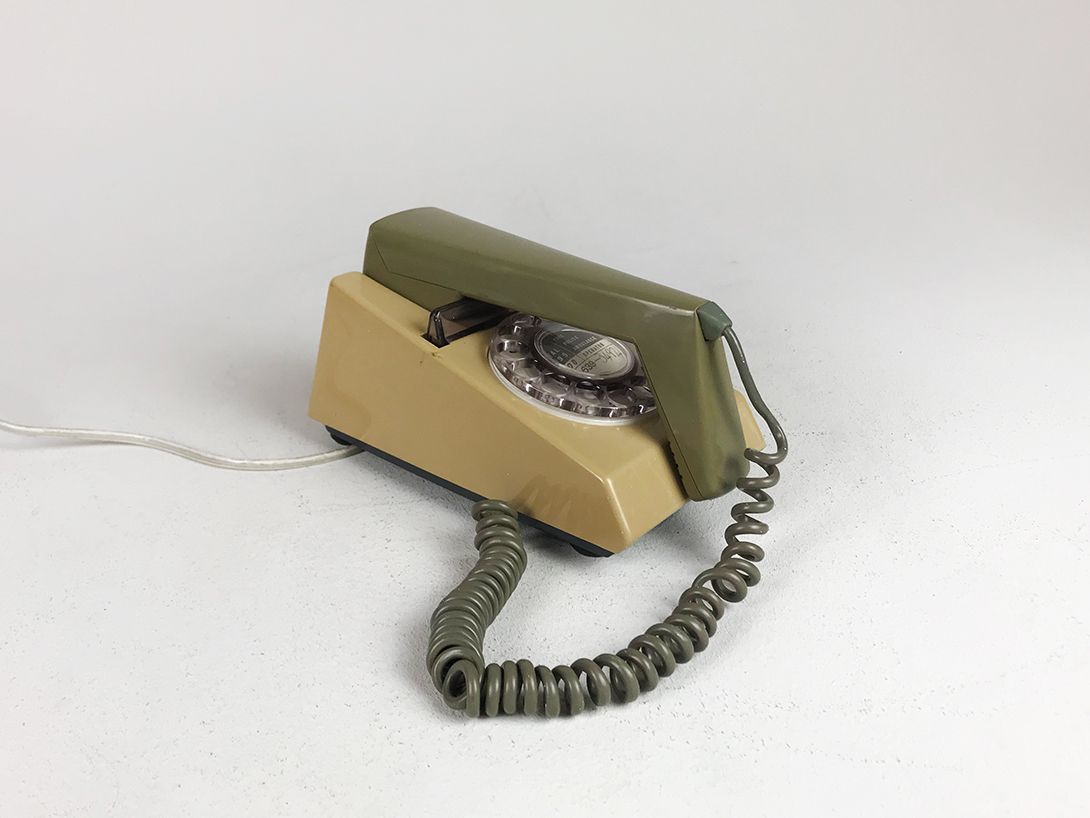 Foto Earth Toned Angular Telephone