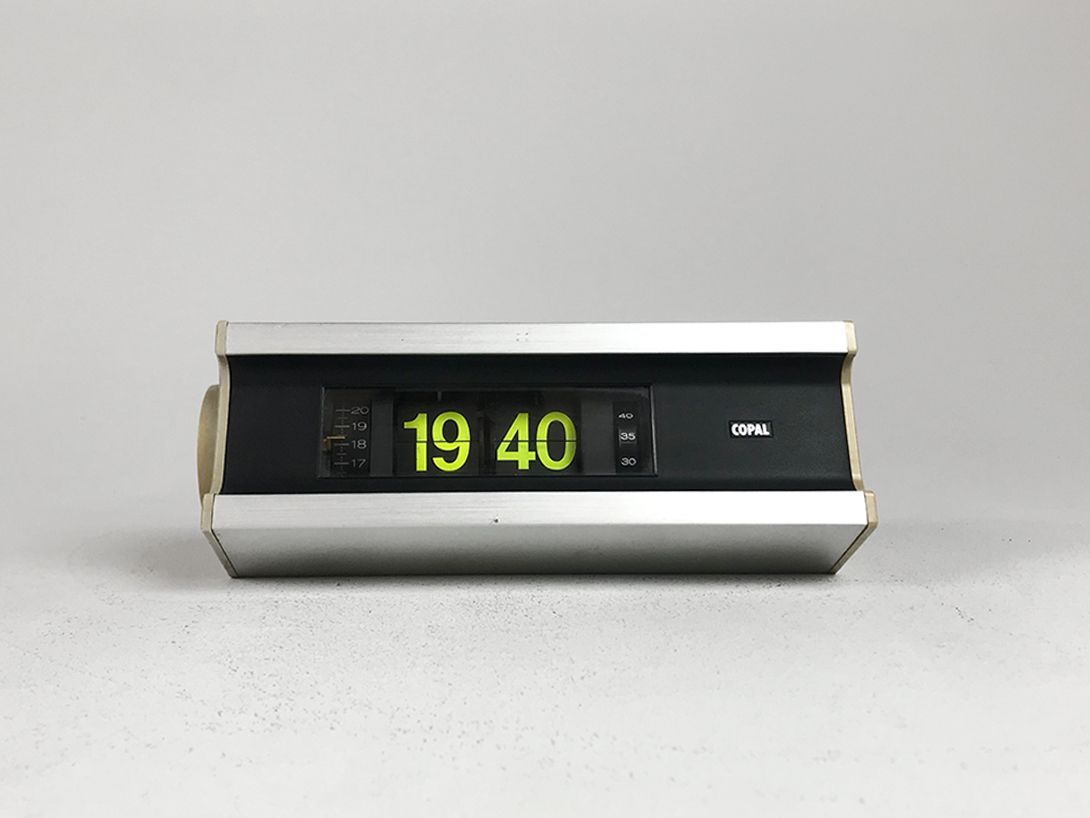 Foto Sleek Copal Alarm Clock