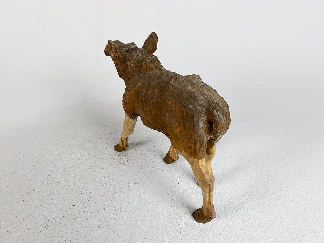 Foto Elk Carved from Wood