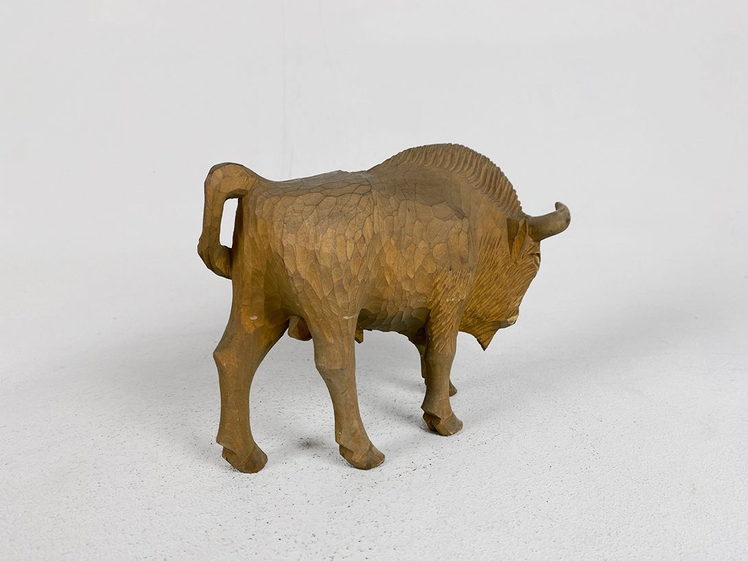 Foto Wooden Carved Bull h18x9x26