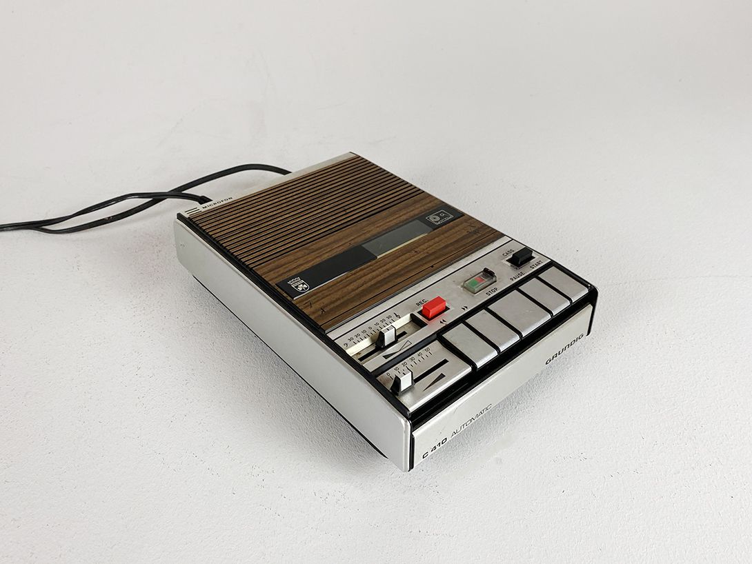 Foto Grundig C410 Tape Recorder h6x17x25
