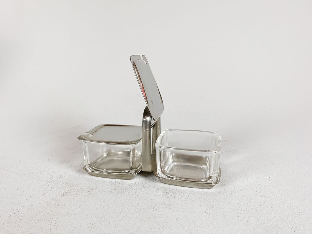 Foto Restaurant Sauce Container