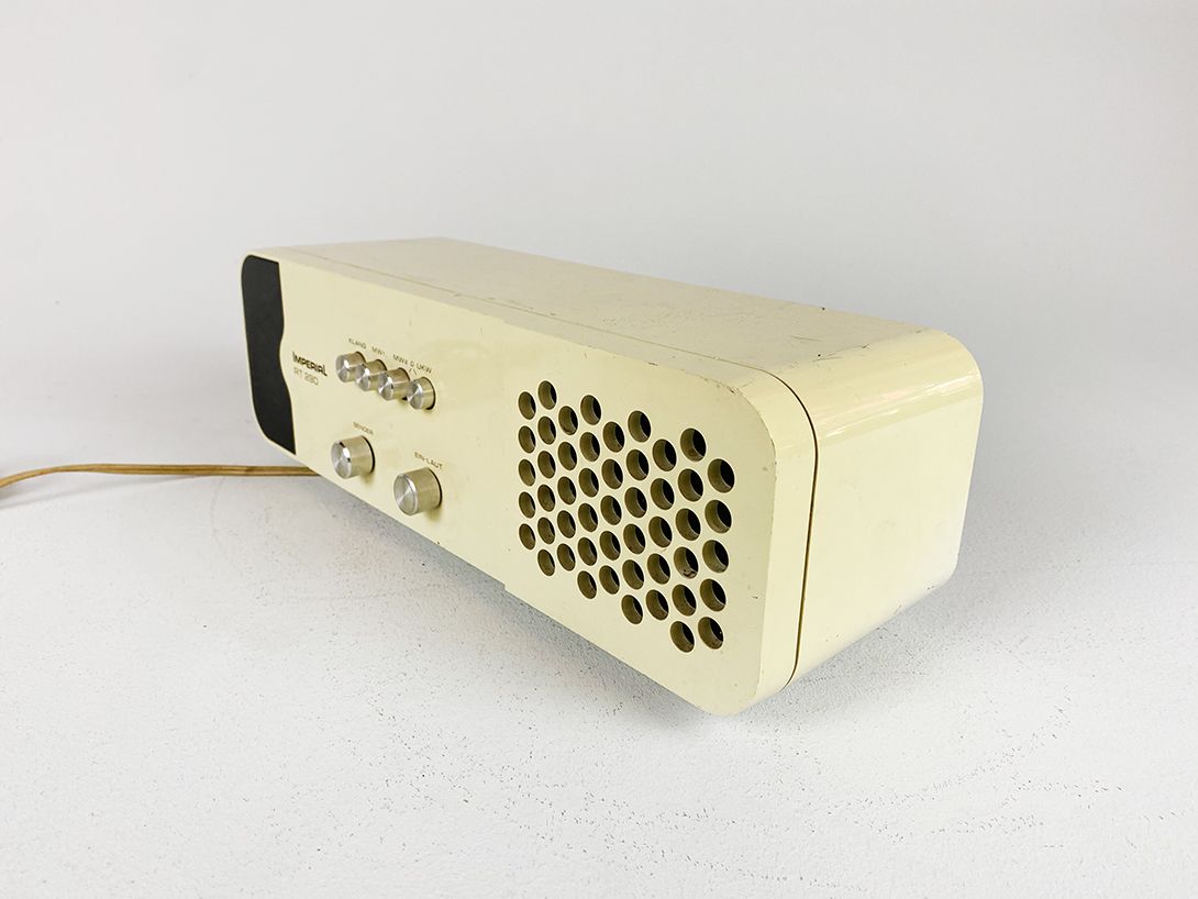 Foto Yellow Imperial Radio