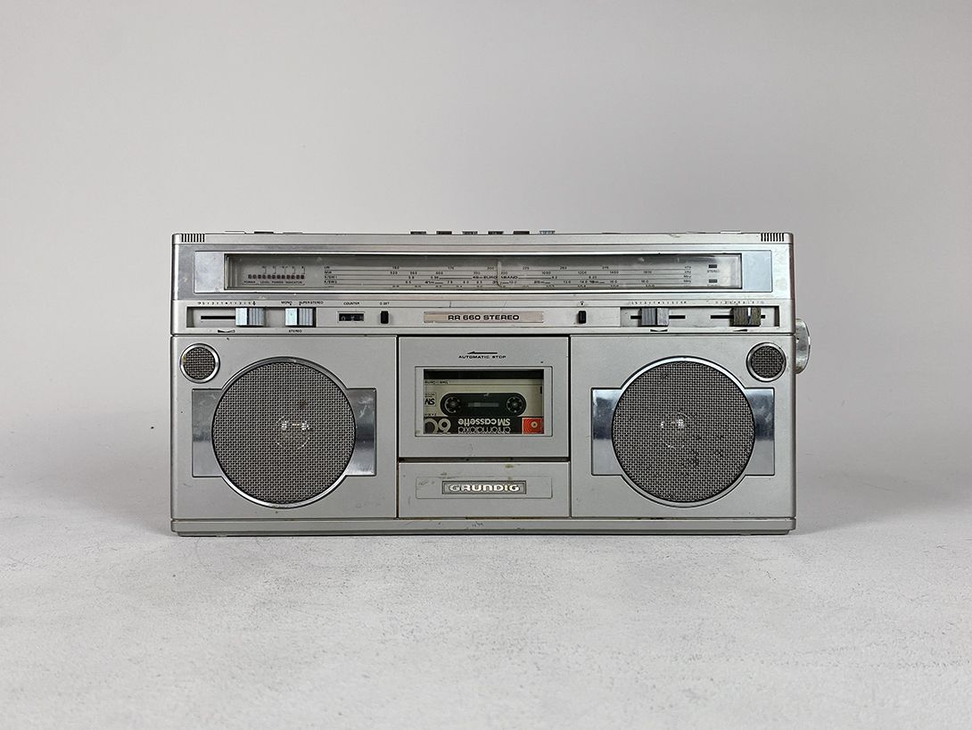 Foto Silver Grundig Boombox