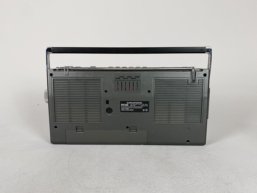 Foto Silver Grundig Boombox