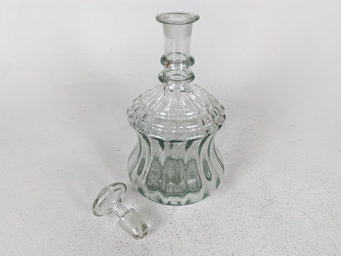 Foto Mouth Blown Glass Carafe 1890