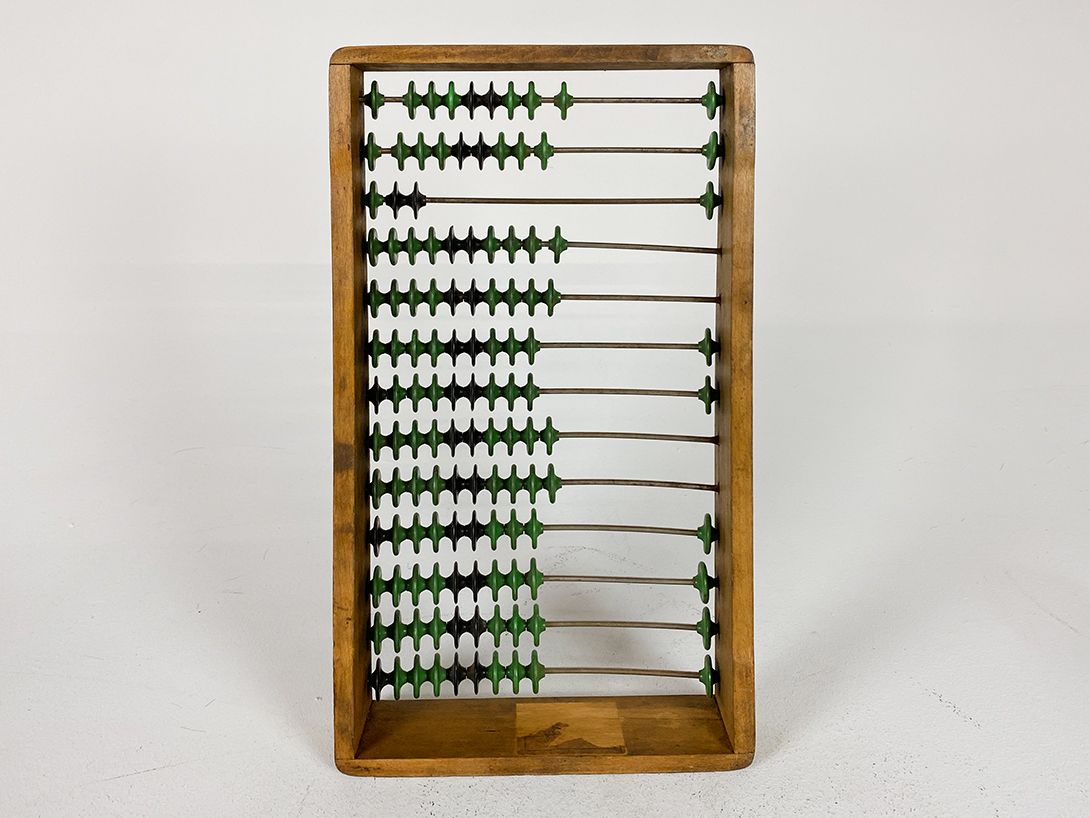 Foto Wooden Framed Abacus with Green Plastic Beads h48