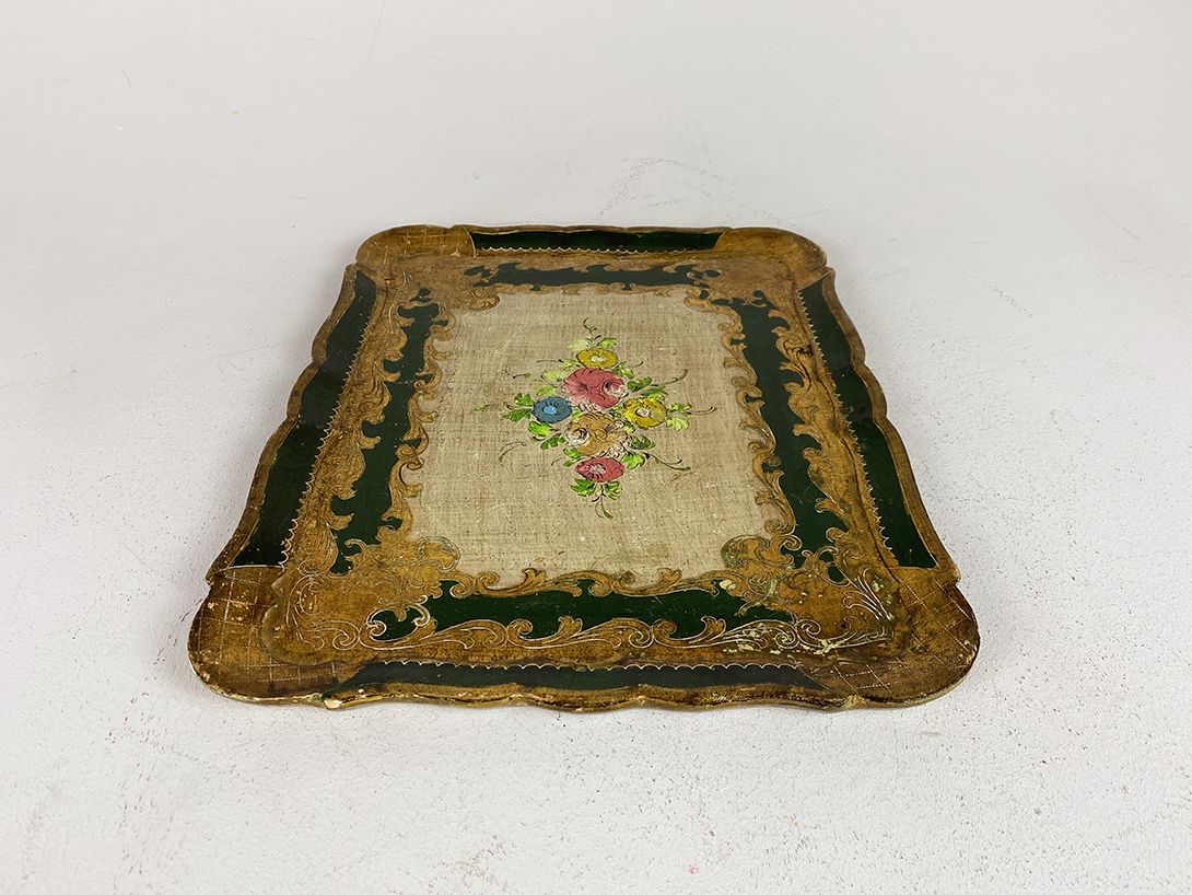 Foto Flowered Wooden Tray 33&#215;43
