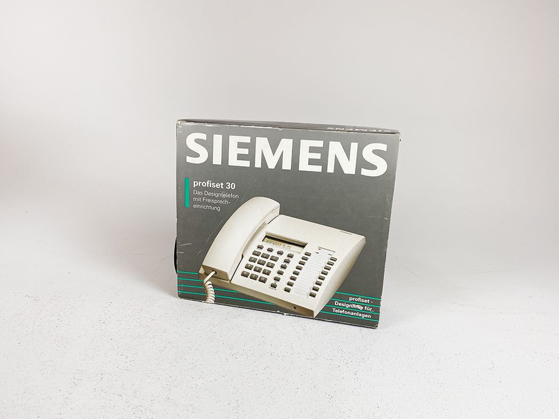 Foto Red Siemens Profiset Telephone, Germany
