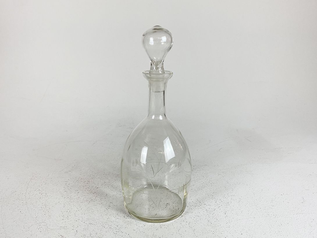 Foto Rounded Glass Carafe h30x11