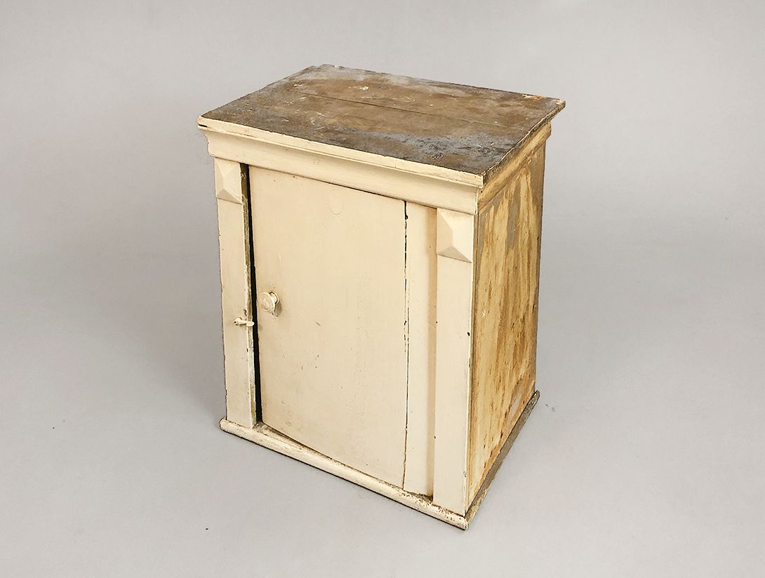 Foto Kitchen Cabinet Worpswede 1947 h56