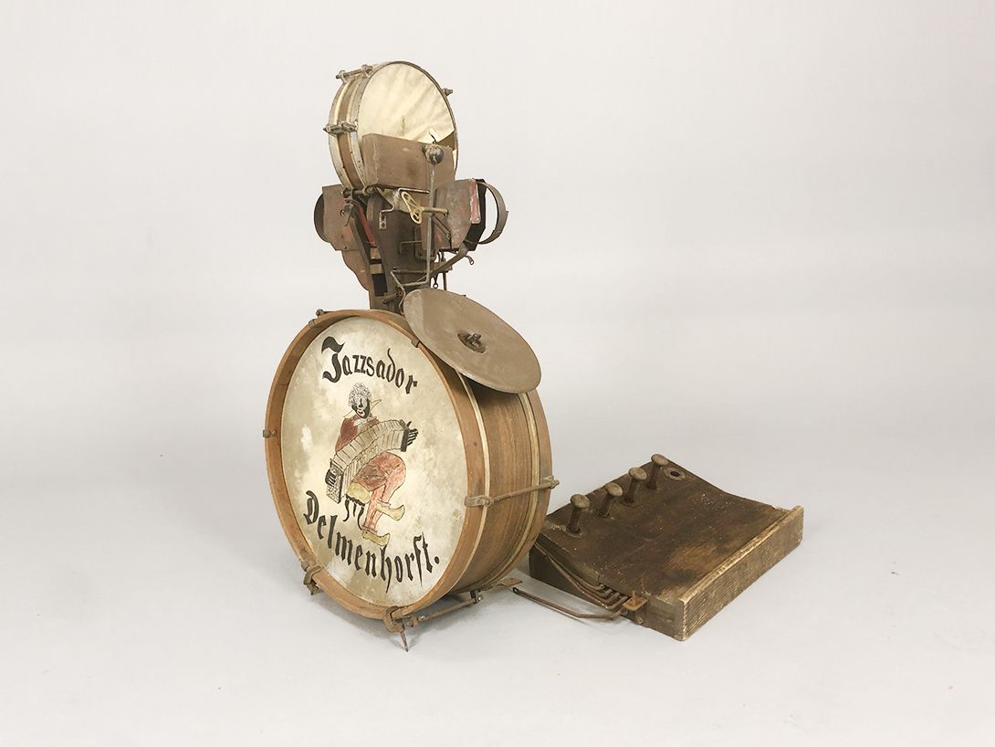 Foto Street Musician Instrument 20s Straßenmusiker Instrument Antik H95x52x30