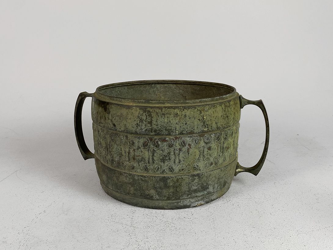 Foto Rusty Metal Pot with Handles h21x39x29