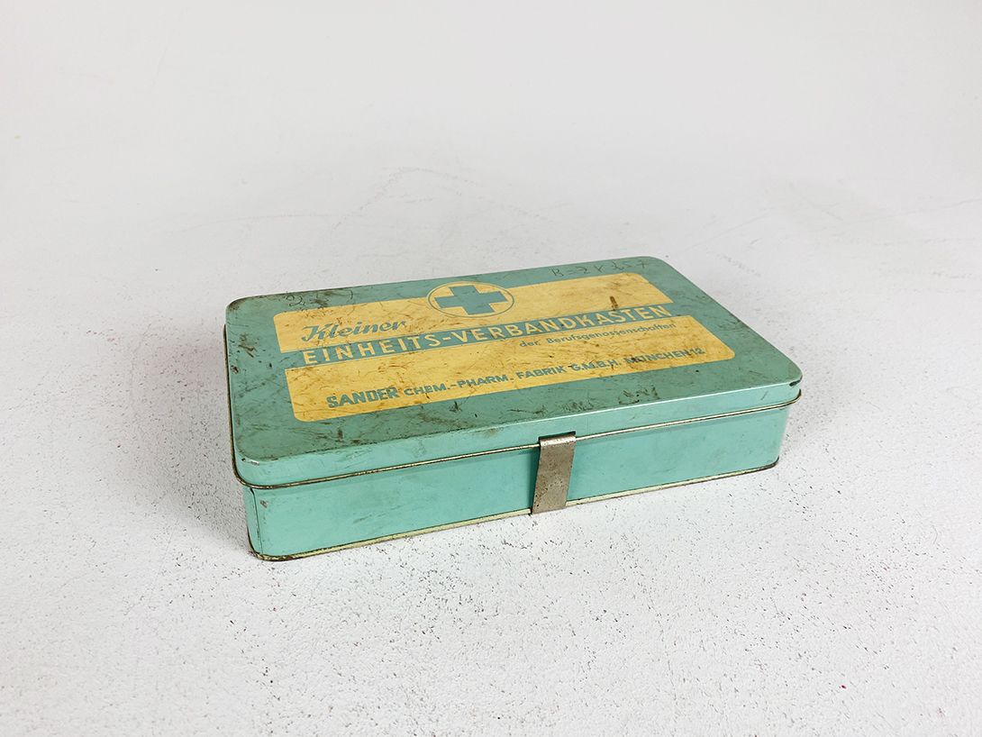 Foto First Aid Kit, Germany h5x24x14
