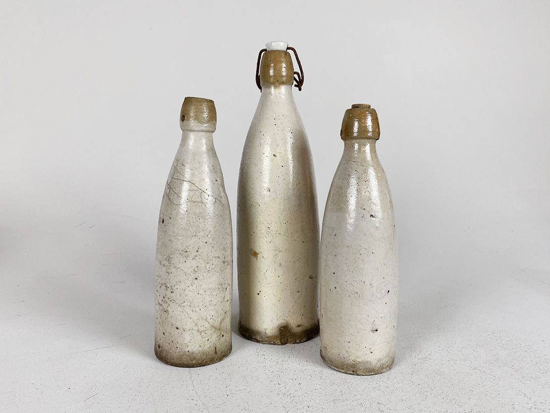 Foto Karl Erdmann Stoneware Milk Bottles Berlin h26