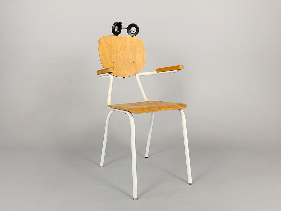 Foto Medical Chair with Headrest 1940