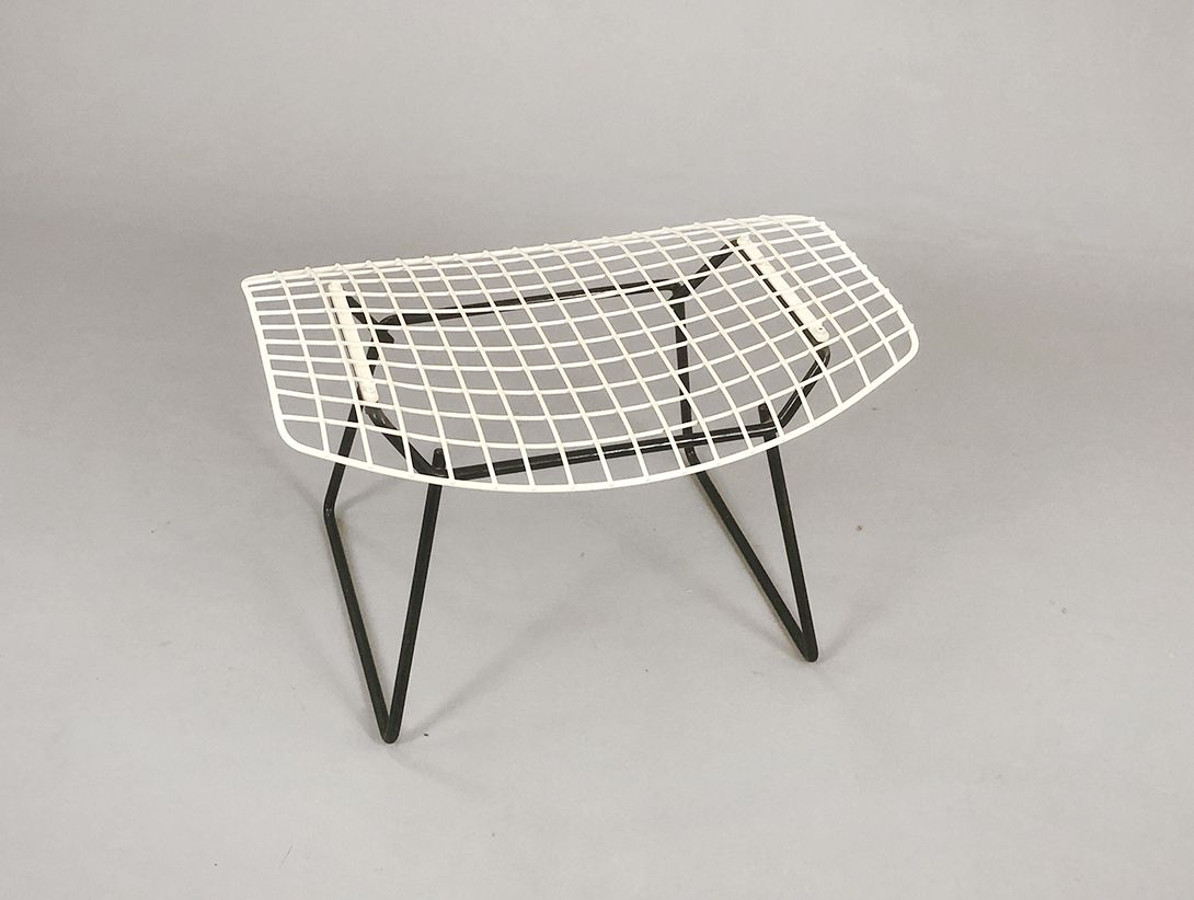 Foto Ottoman for Diamond Chair Harry Bertoia Wire Chair Stool for Knoll International 1962