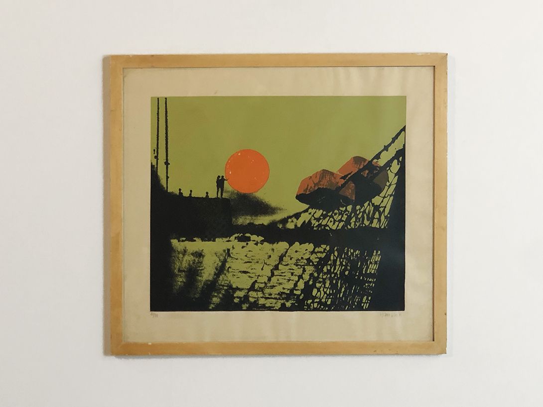 Foto Two Silhouettes Touching the Evening Sun h56x62 13C17