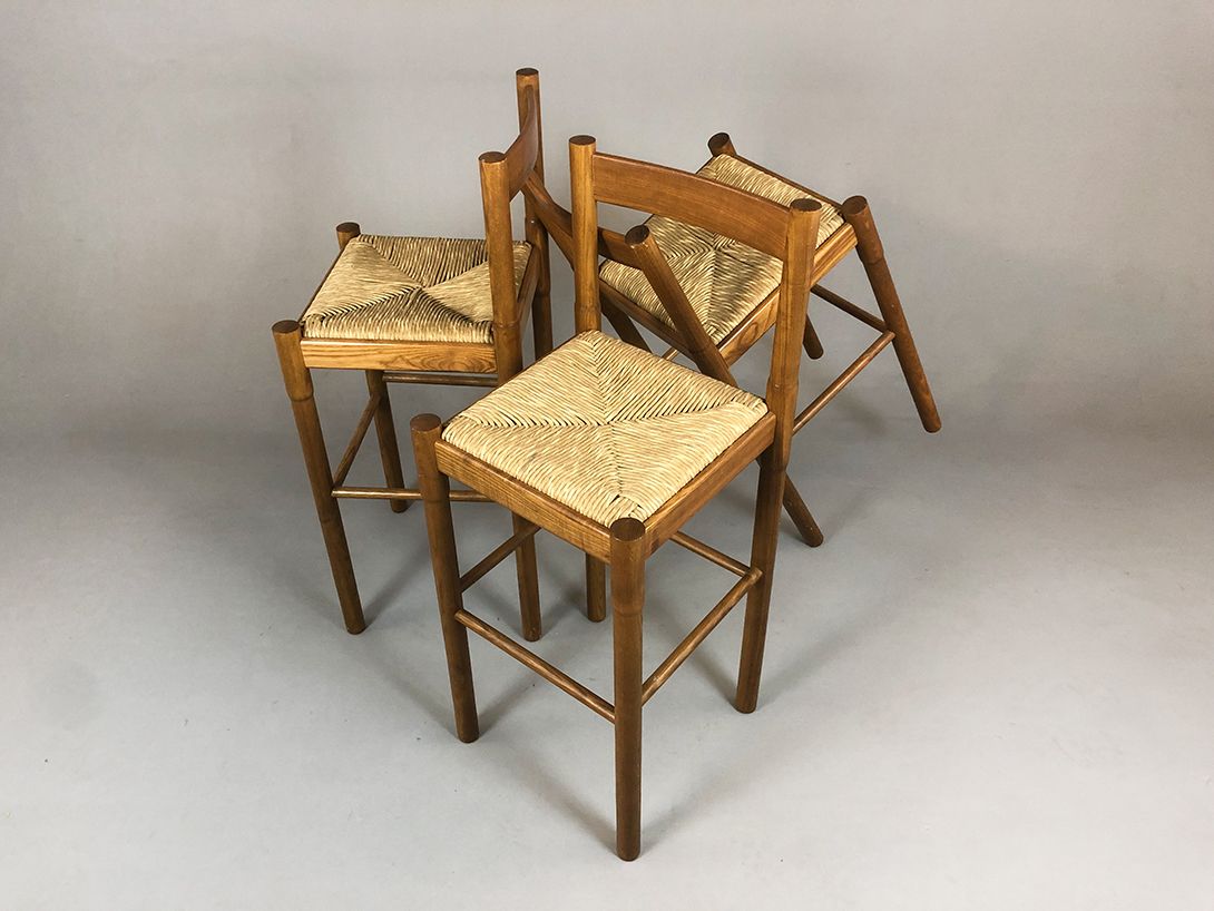 Foto Square Farmer Barstool Charlotte Perriand Attr.