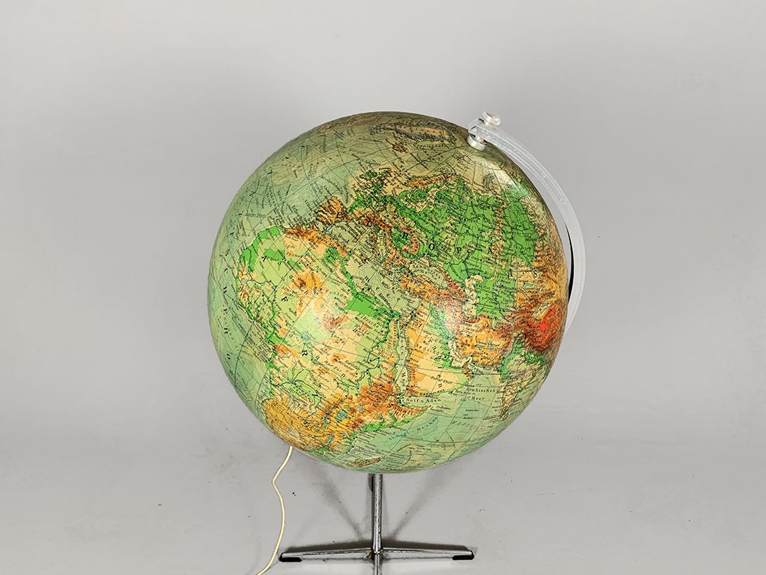 Foto Globe Floor Lamp