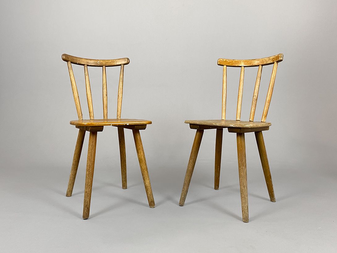 Foto Wooden Farmer Kitchen Chair with Braces in Back Würzburg 1910