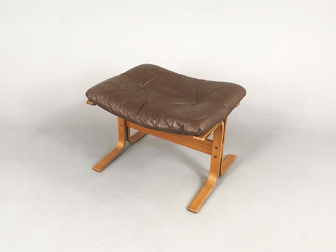 Foto Footstool Leather Brown Ottoman Ingmar Relling for Westnofa 1968