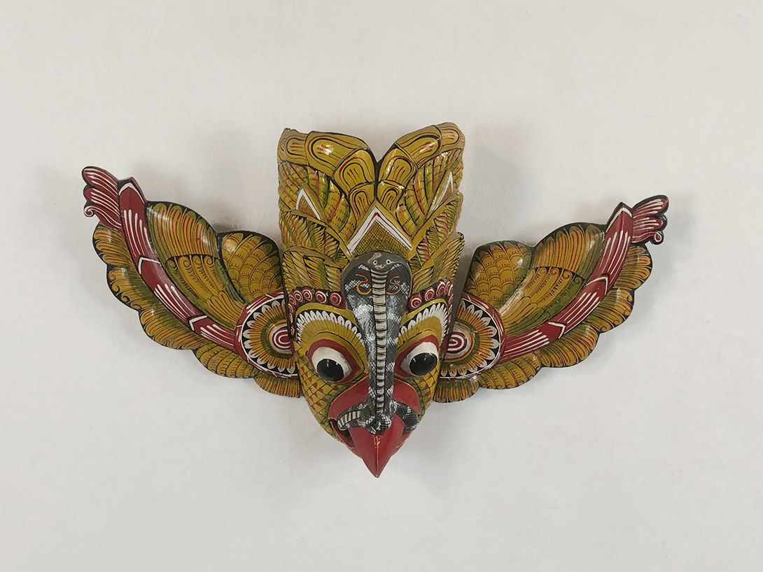 Foto Golden Eagle Mask with Cobra