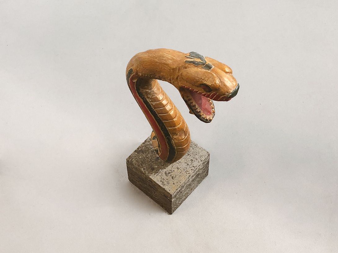 Foto Wooden Snake Voodoo Sculpture h34