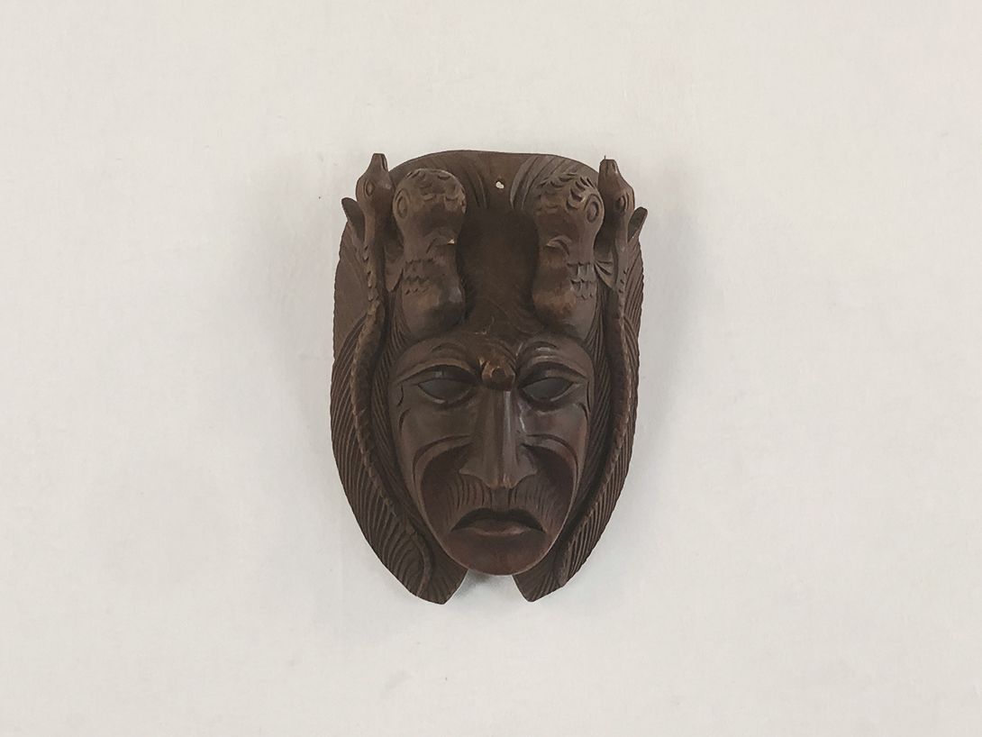 Foto Wooden Totem Mask