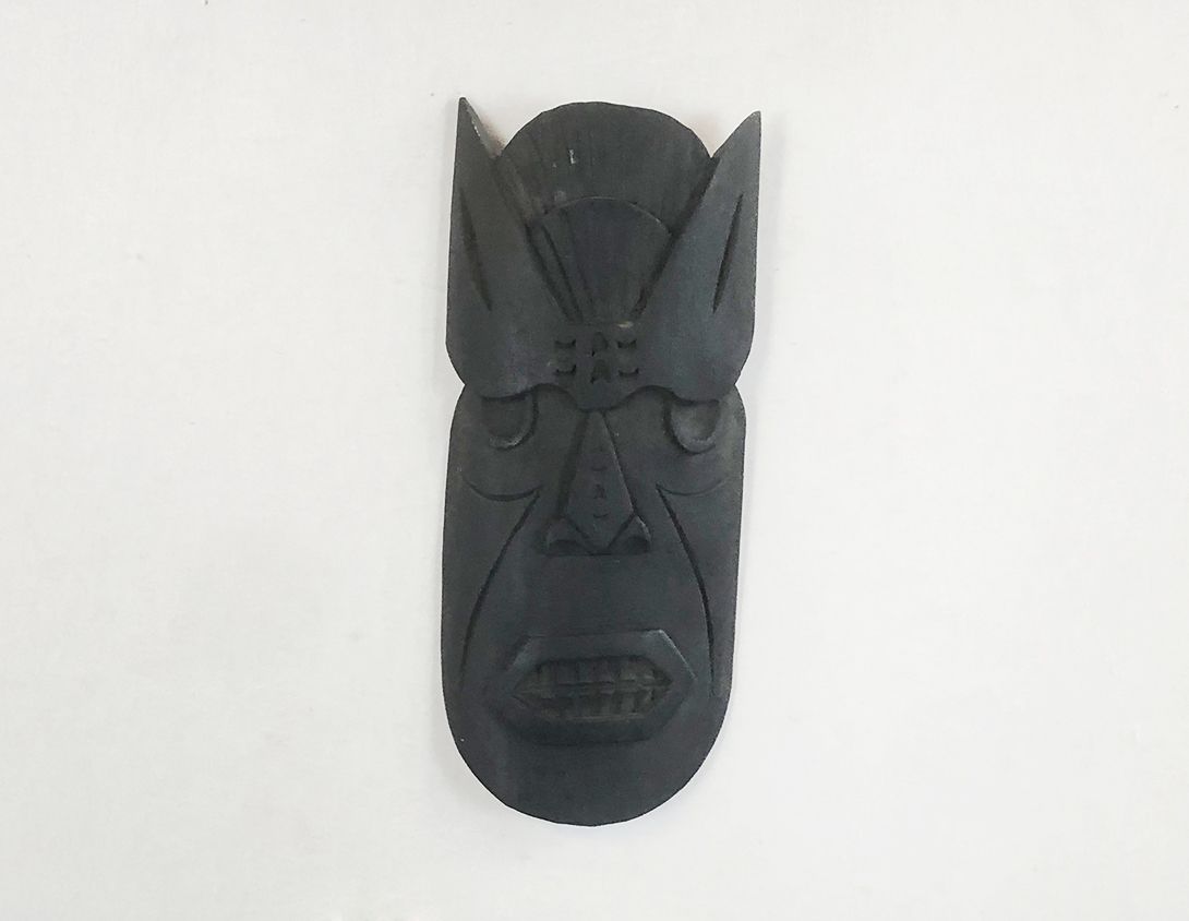 Foto Black Wooden Totem Mask Batwing h30x20x5
