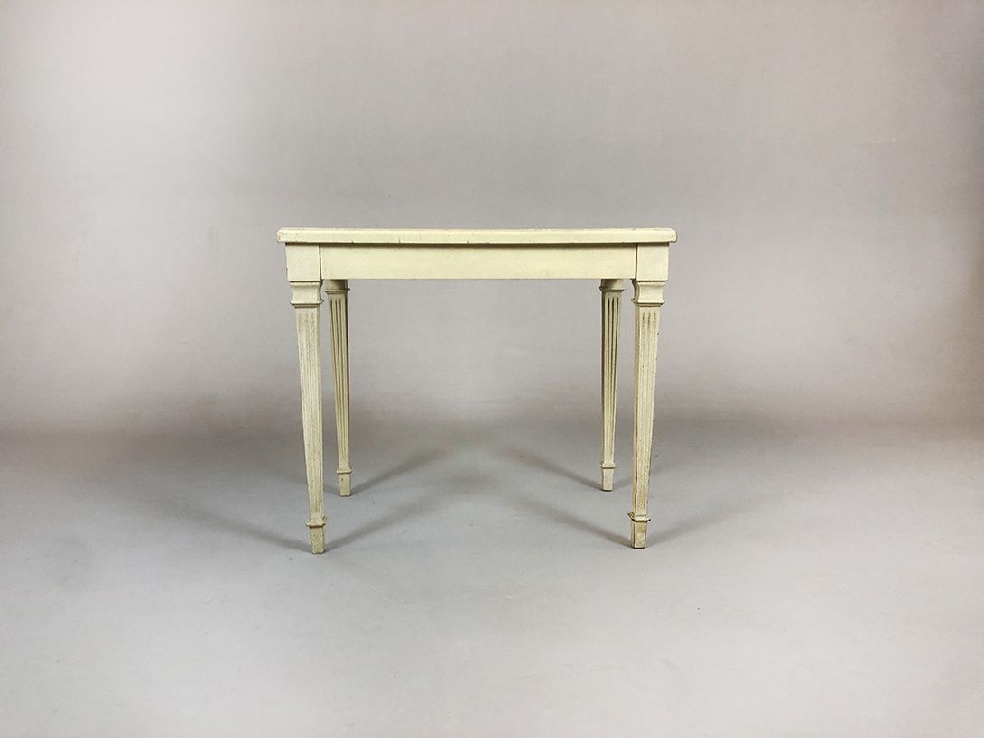 Foto Wooden Side Table Prussian Classicism, Potsdam 1910 h56
