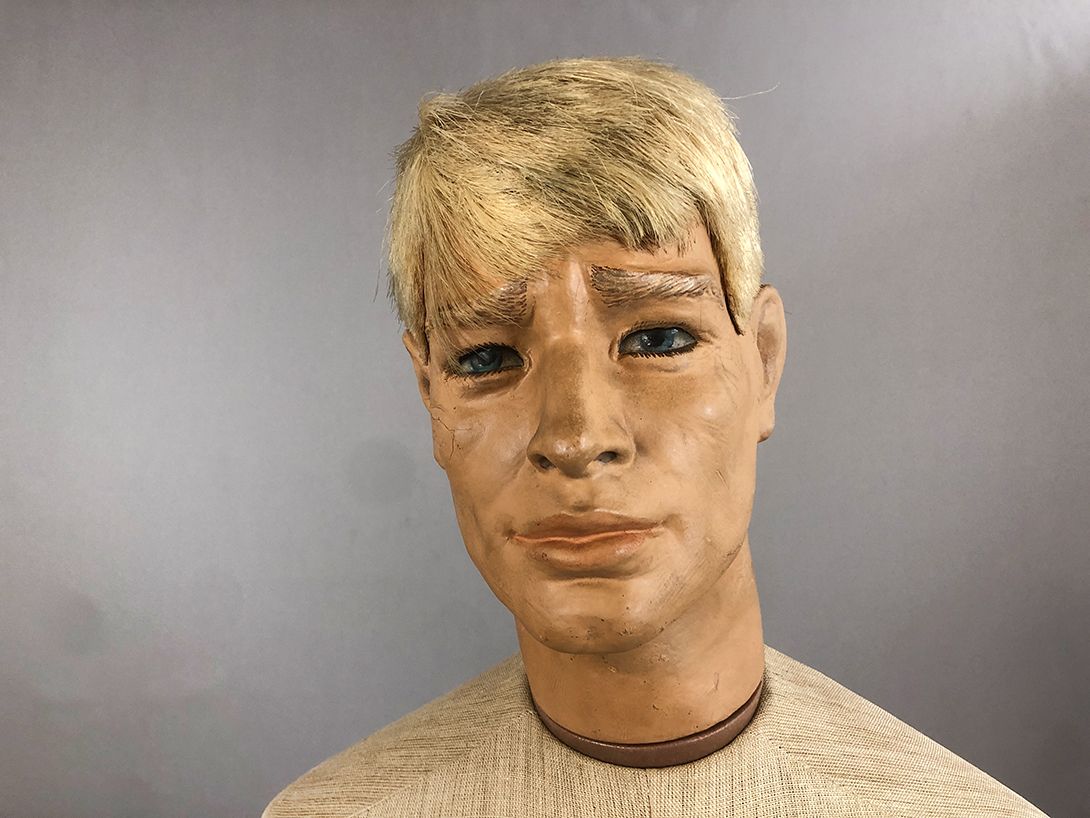 Foto Mannequin with Adjustable Arm and Great Details by Obermeier h180