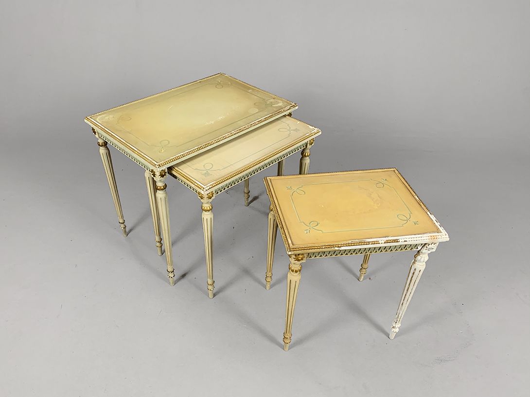 Foto Nesting Table Set Wood Prussian Classicism, Potsdam 1910 h52