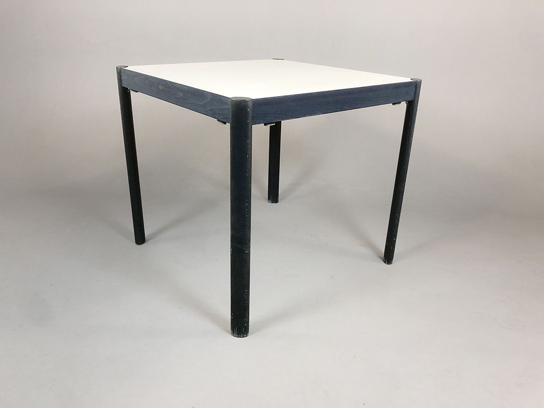 Foto Small Simple Black and White Dining Table h75x80x80