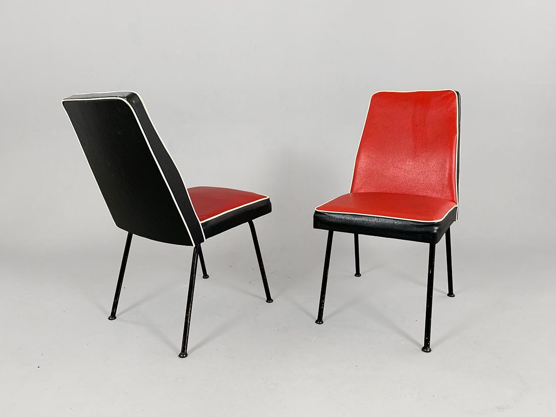 Foto Leatherette Red Vinyl Executive German Chair Metal Base 1958