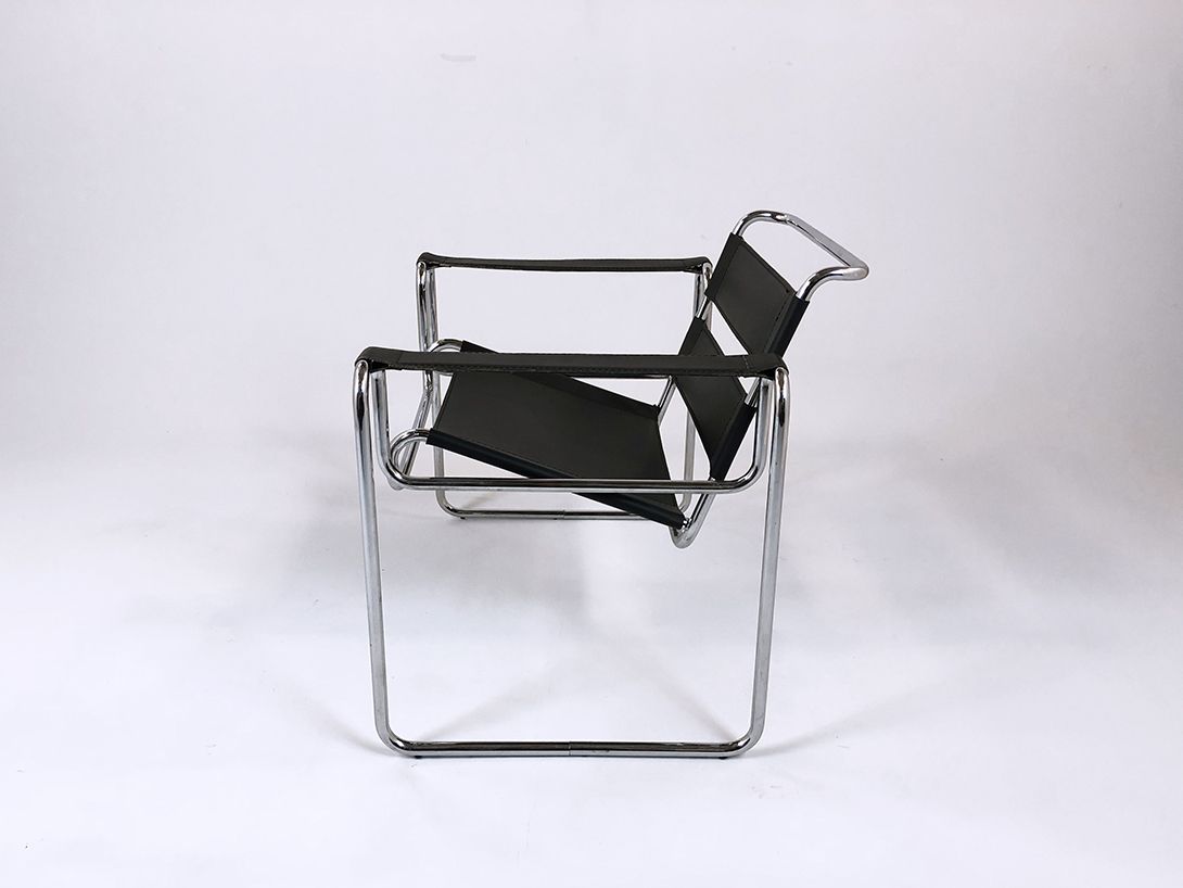 Foto Wassily Lounge Chair Bauhaus Era Black Leather