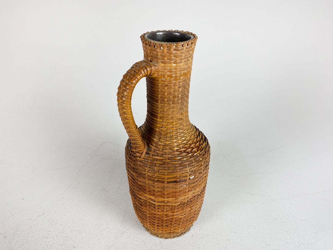 Foto Basket Vase with Handle Mannheim 1967 h41