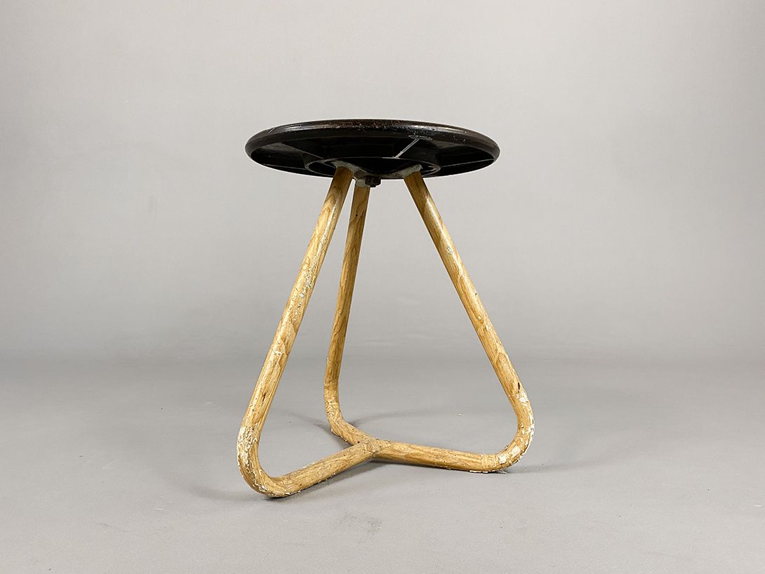 Foto Industrial Bakelite Stool with Pin Legs, Breslau 1940