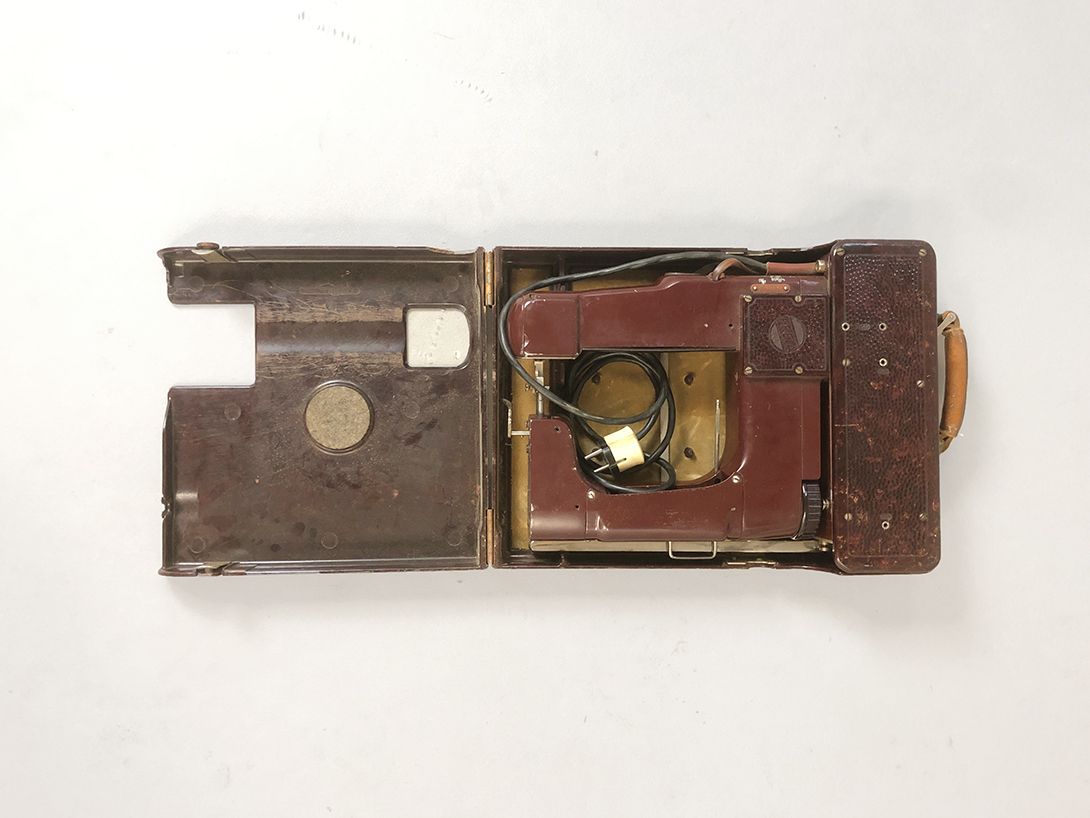 Foto Bakelite Portable Sewing Machine Freia