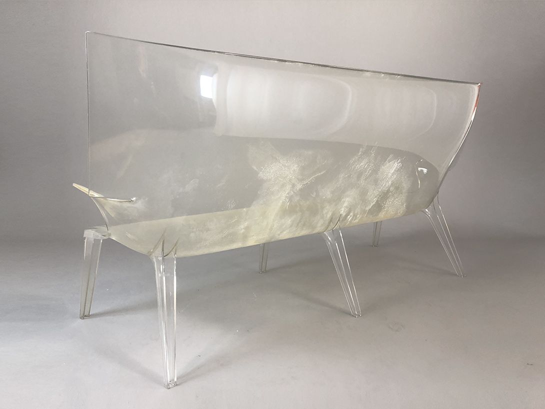 Foto Transparent Plexiglass Designer Bench