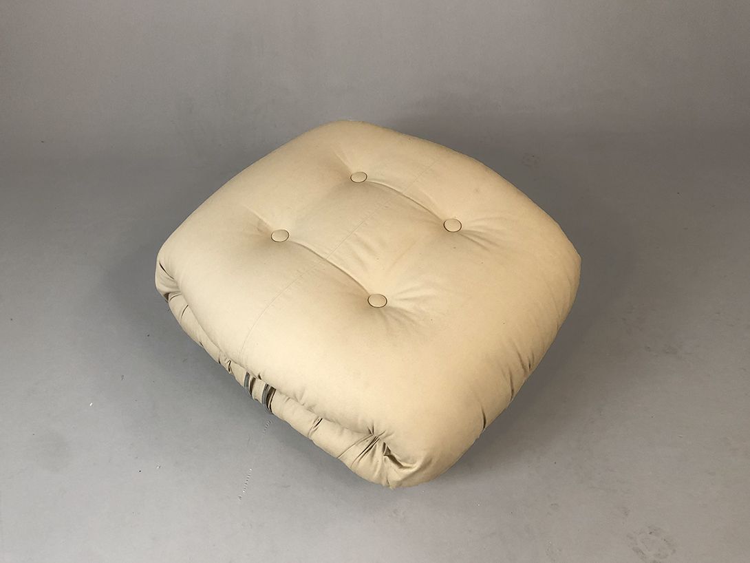 Foto Soriana Cassina Lounge Seat Pouf