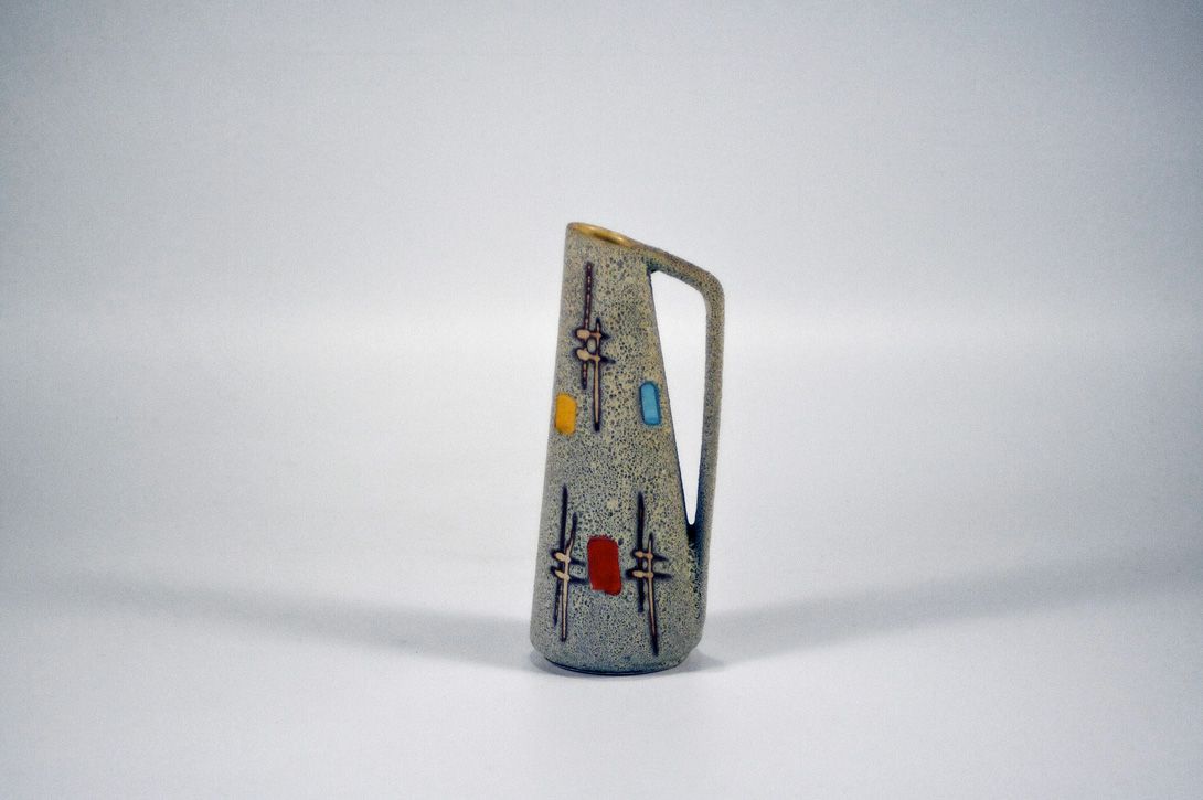Foto Minimalist Design Stone Jug Vase h20 A5