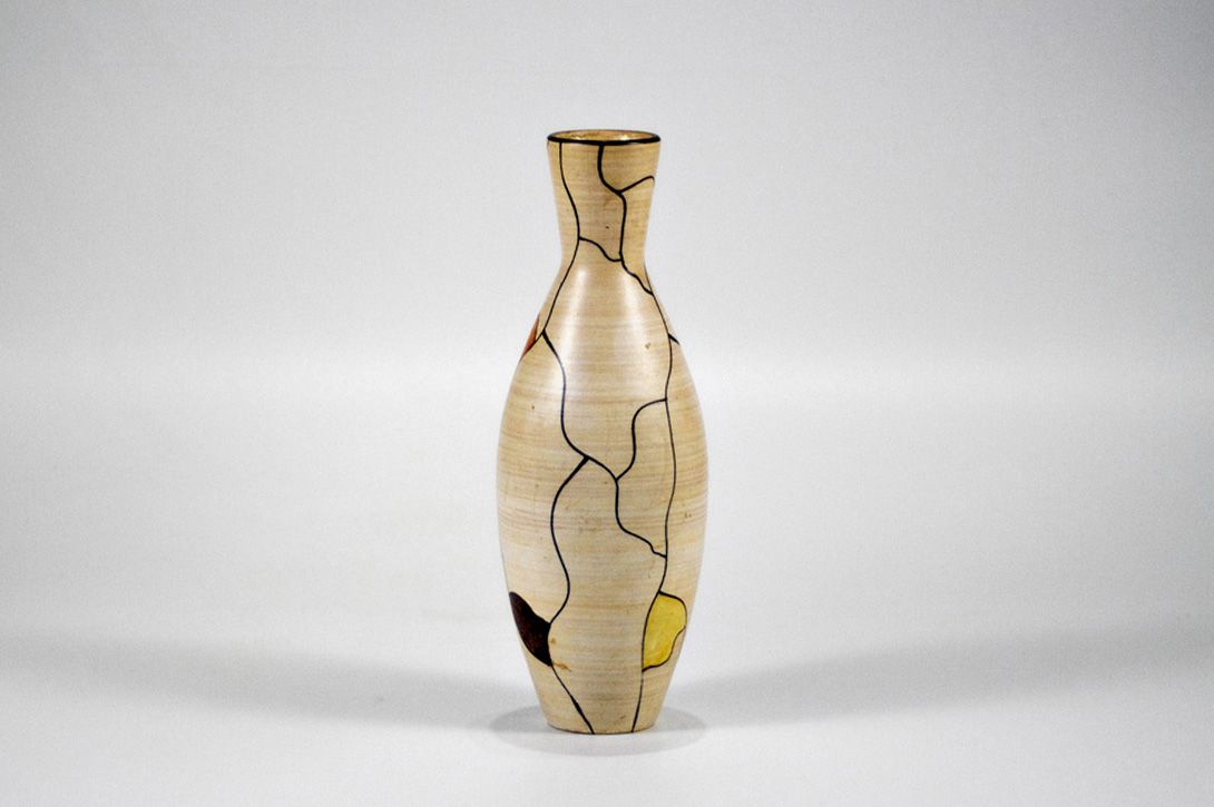 Foto Striped and Patterned Ceramic Vase in Ochre h25 A4