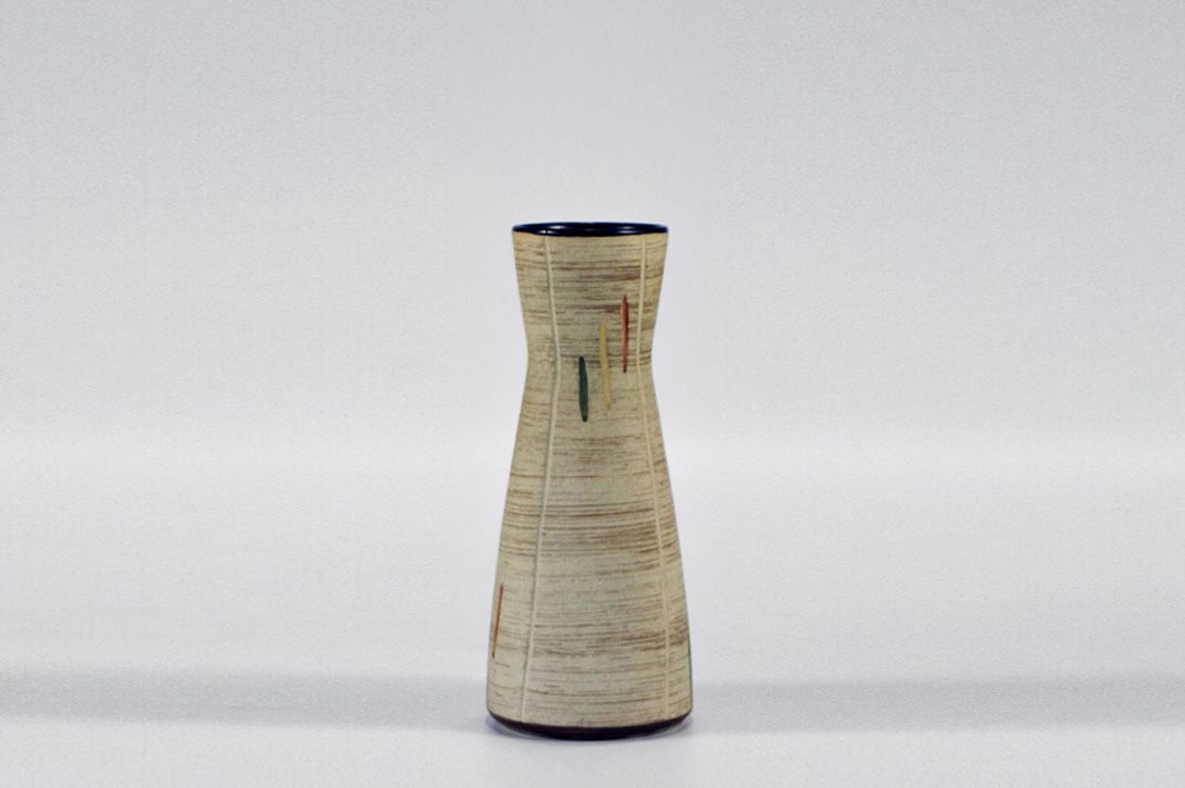 Foto Minimalist Ceramic Design Vase h26 A4