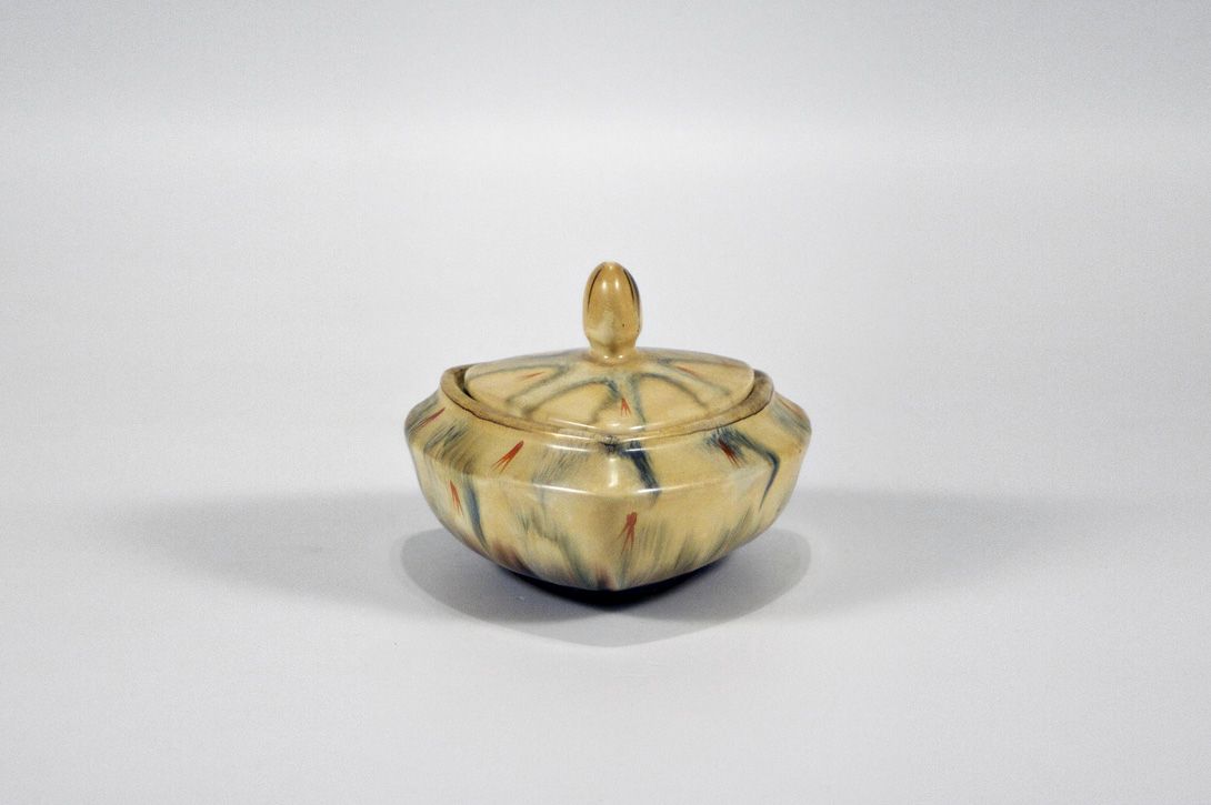 Foto Ochre Porcelain Sugar Box