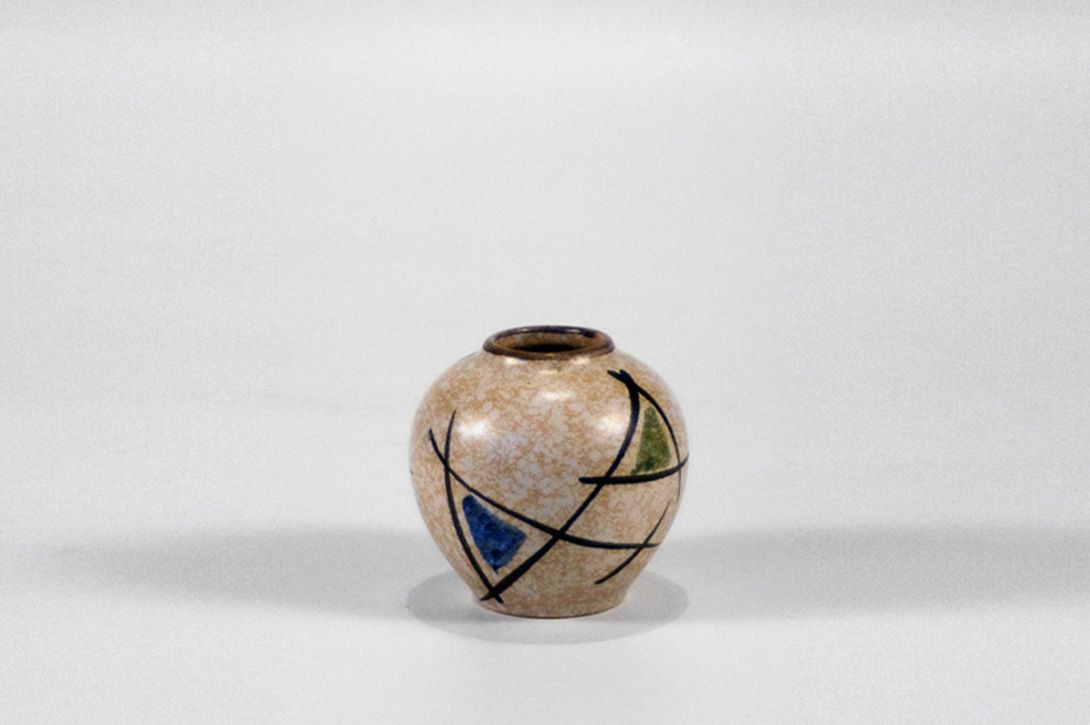 Foto Rounded Ceramic Vase h8 A5