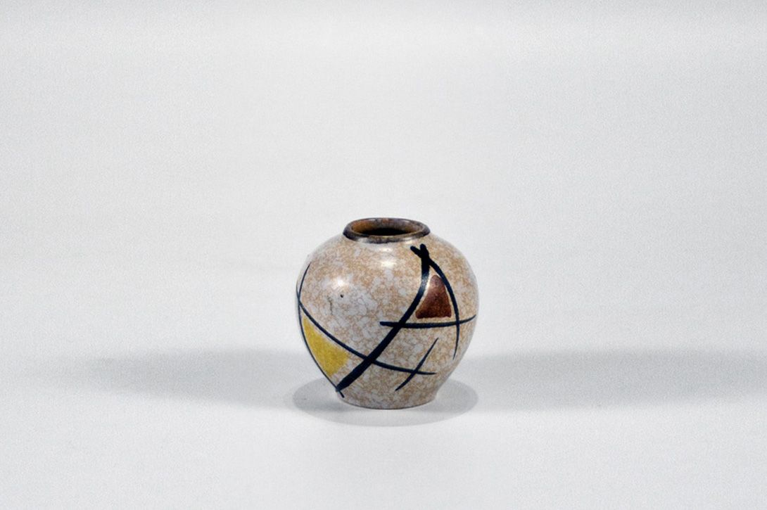 Foto Rounded Ceramic Vase h8 A5