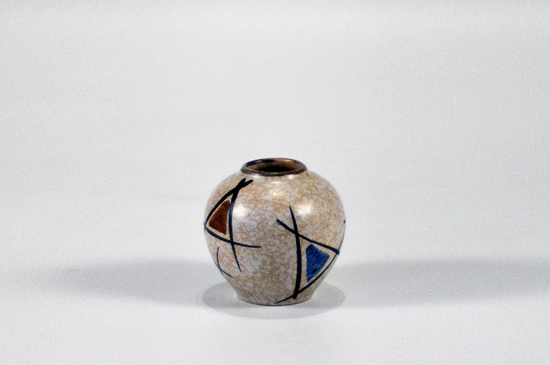 Foto Rounded Ceramic Vase h8 A5