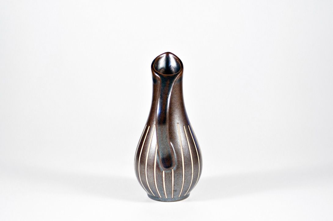 Foto Dark Brown Ceramic Jug Vase h21 B6